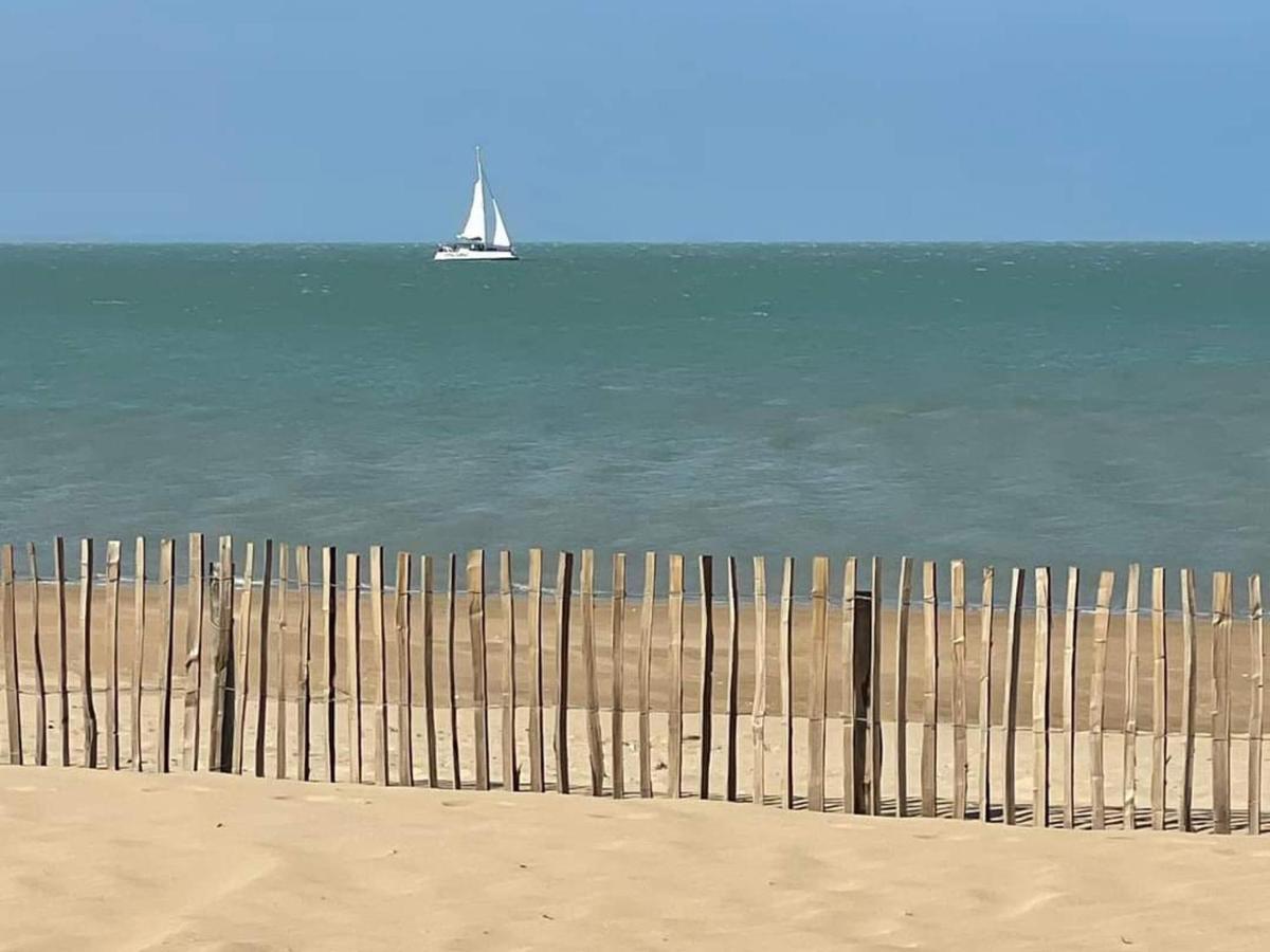 Duplex 3 Pieces A Deux Pas De La Plage Avec Parking - 4 Pers - Fr-1-706-16 Châtelaillon-Plage Esterno foto