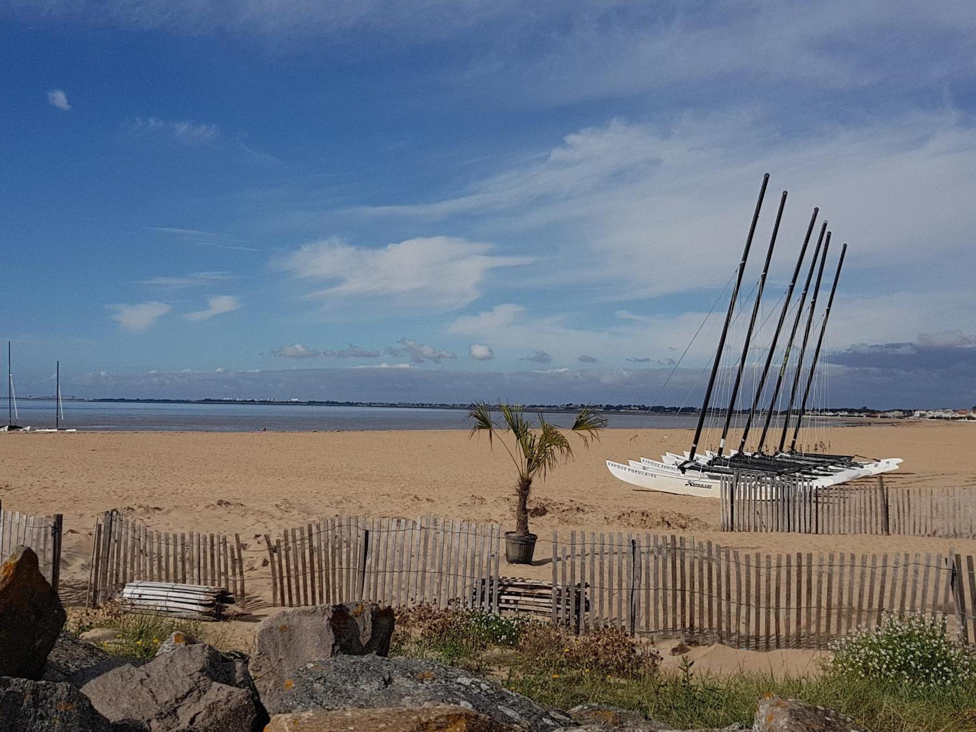 Duplex 3 Pieces A Deux Pas De La Plage Avec Parking - 4 Pers - Fr-1-706-16 Châtelaillon-Plage Esterno foto